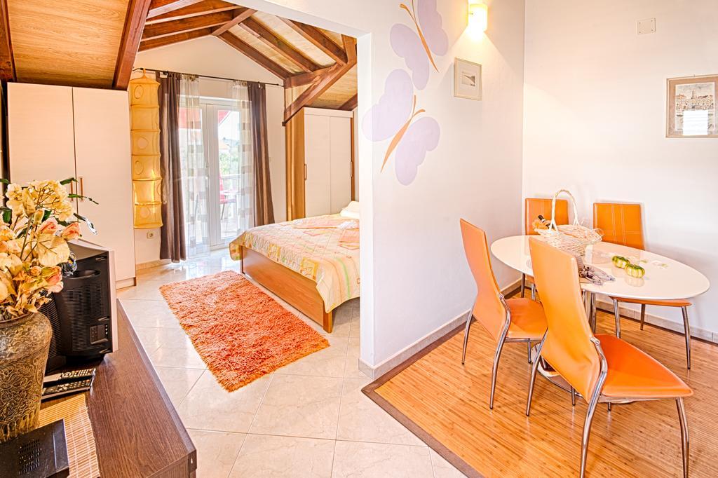 Apartmani Rita Milna  Quarto foto